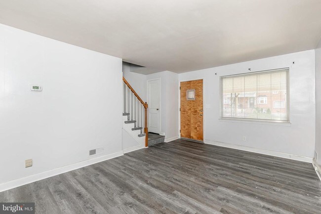 Building Photo - 646 48th St