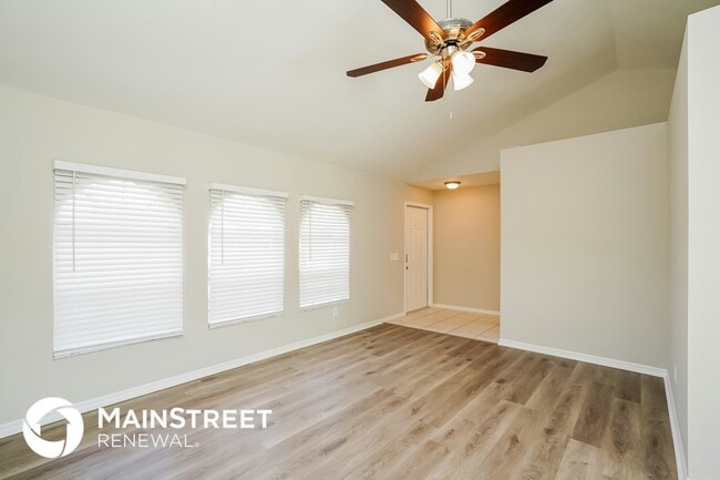 Foto del edificio - 18257 Columbine Rd