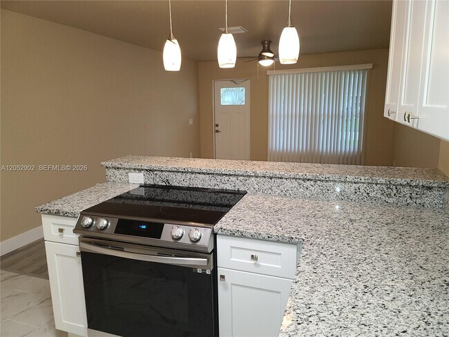 Foto del edificio - 4491 SE Roaring Brook Way