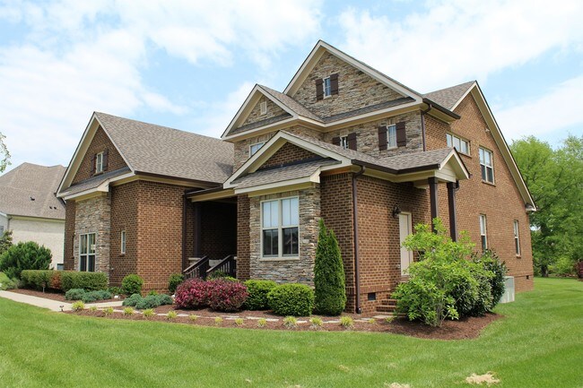 Building Photo - 3328 Bartrams Bridge Rd