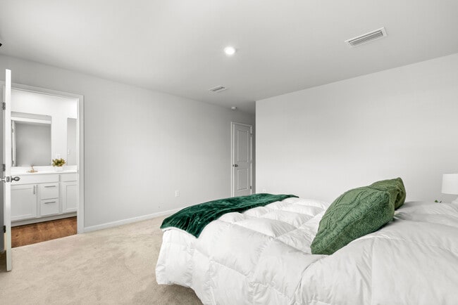 Foto del edificio - 161 Robinia Rd