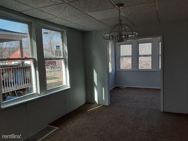 Building Photo - 3 br, 1 bath House - 1200 Strahley Place