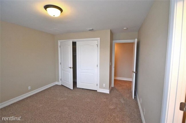 Foto del edificio - 4 br, 4 bath House - 504 SW 10th St