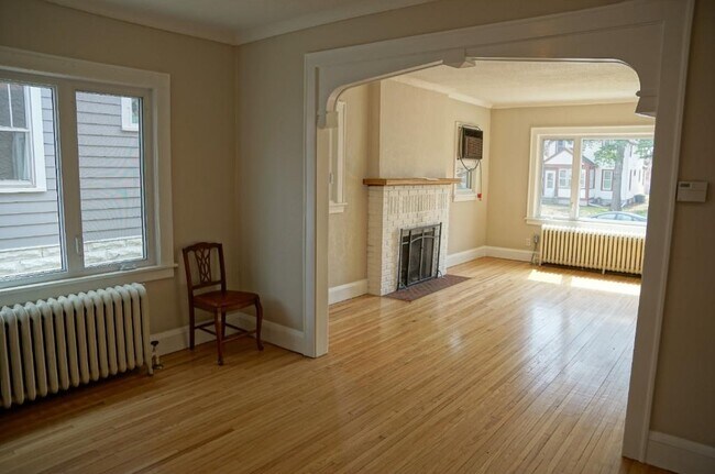 Foto del edificio - 2095 Wellesley Ave