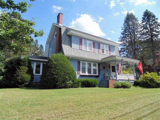 Foto del edificio - 73 W Main St