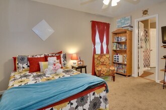 Building Photo - 4740 Savannah Ln