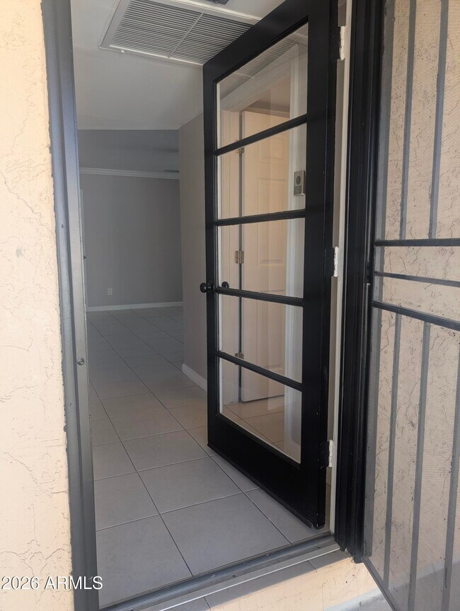 Building Photo - 7126 N 19th Ave