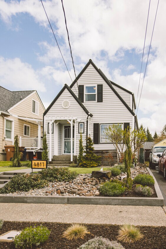 Foto principal - 4817 A St