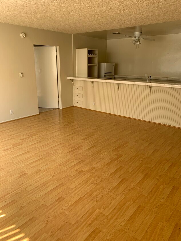Living room - 11139 Acama St