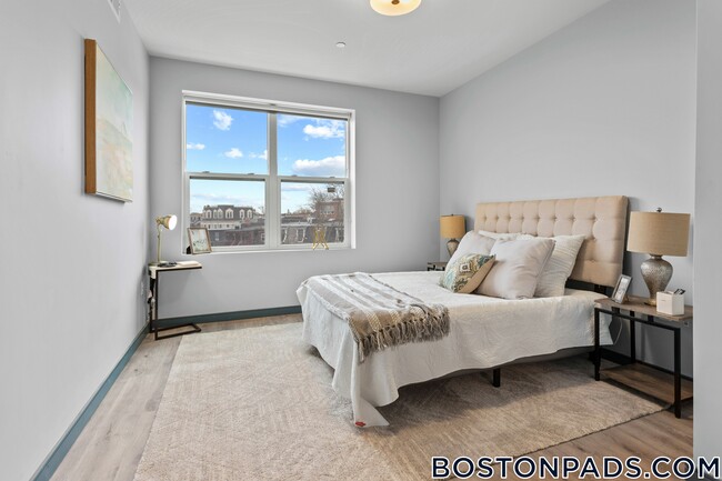 Building Photo - 1258 Massachusetts Ave