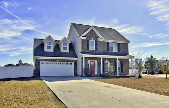 Building Photo - 700 English Oak Dr