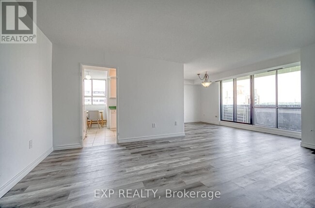 Building Photo - 10 Stonehill Ct