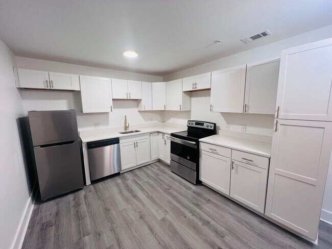 Foto del edificio - 7111 Porcher Dr