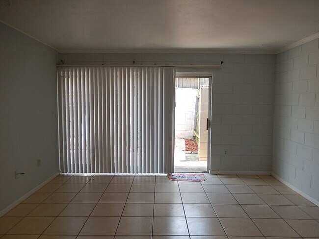 Foto del edificio - CUTE 1/1 w/ Tile Floors, Walk In Closet, Patio, & Neighborhood Pool! Bike to FSU or TCC! $850/mon...