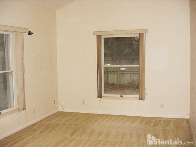 Building Photo - 1 Quail Run Ln