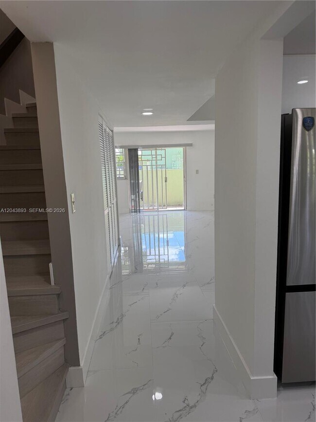 Foto del edificio - 11123 NW 7th St