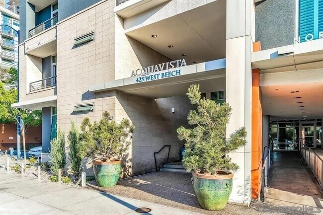 Foto del edificio - 425 W Beech St