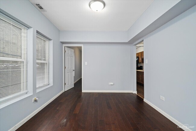 Foto del edificio - 155 N Eastern Ave