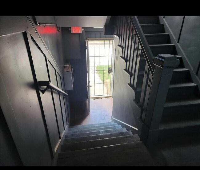 Foto del edificio - 471 N State Ave