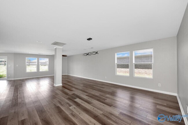 Building Photo - 3571 Avalon Lake Dr SW