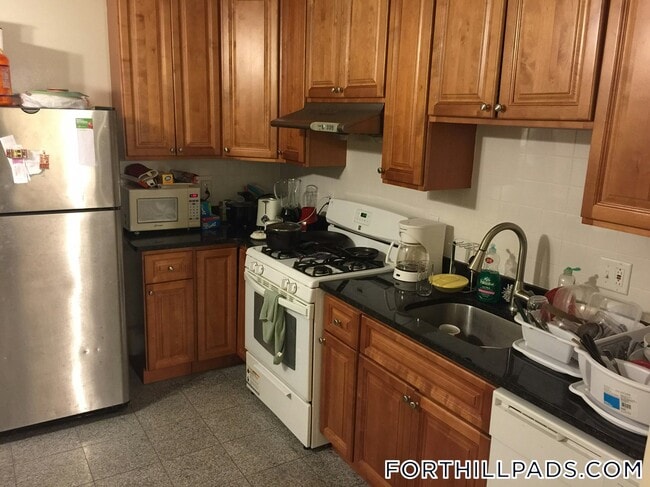 Foto del edificio - 127 Cedar St