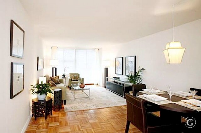 Foto principal - 1688 York Ave