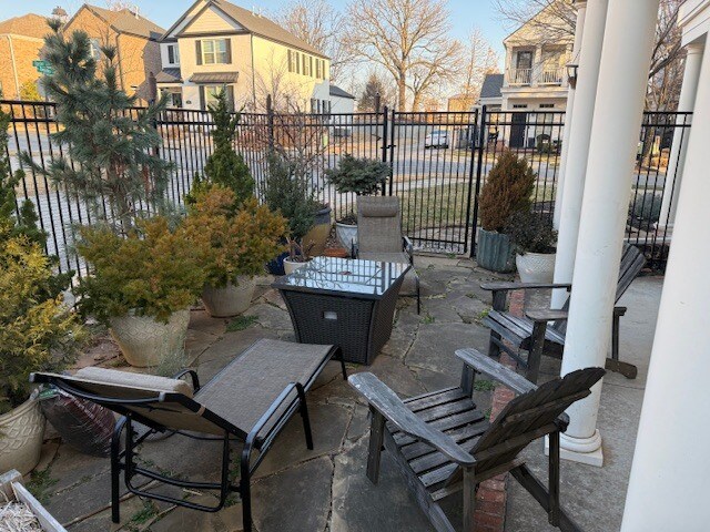 Foto del edificio - 2415 E Frontier Elm Dr