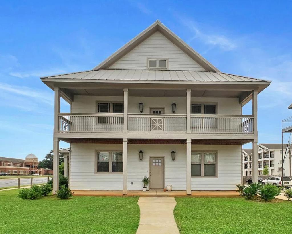 Foto principal - 803 Parkview Dr