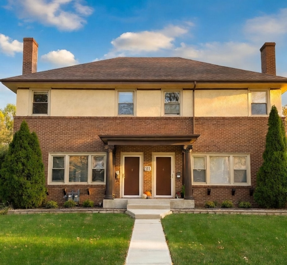 Building Photo - 111 North Clara Pl