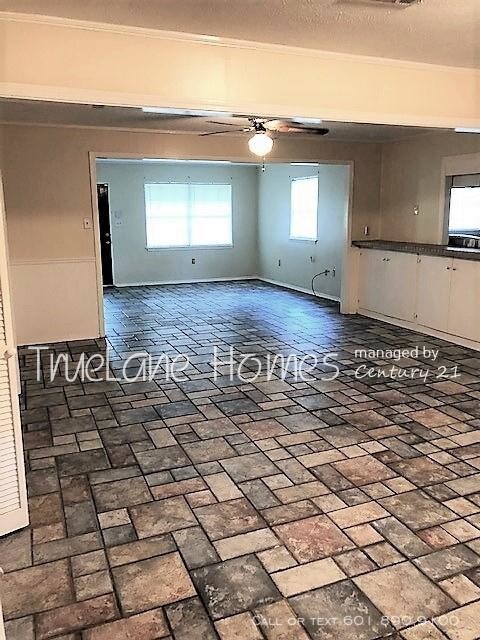 Building Photo - 3 bedroom in Jackson MS 39211