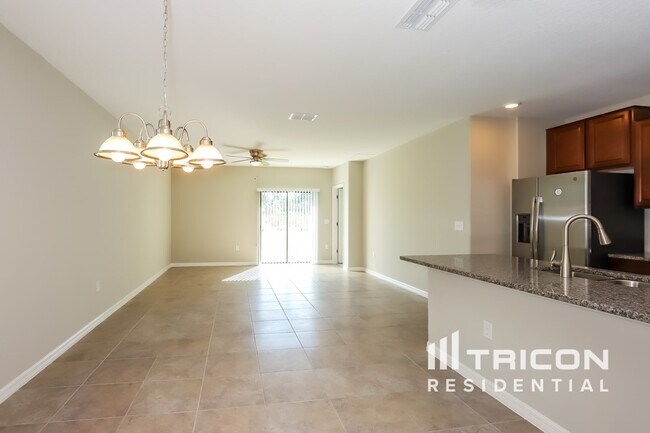 Building Photo - 12719 Hampton Hill Dr