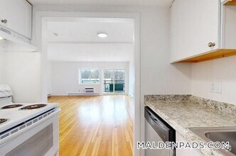 Building Photo - 525 Highland Ave