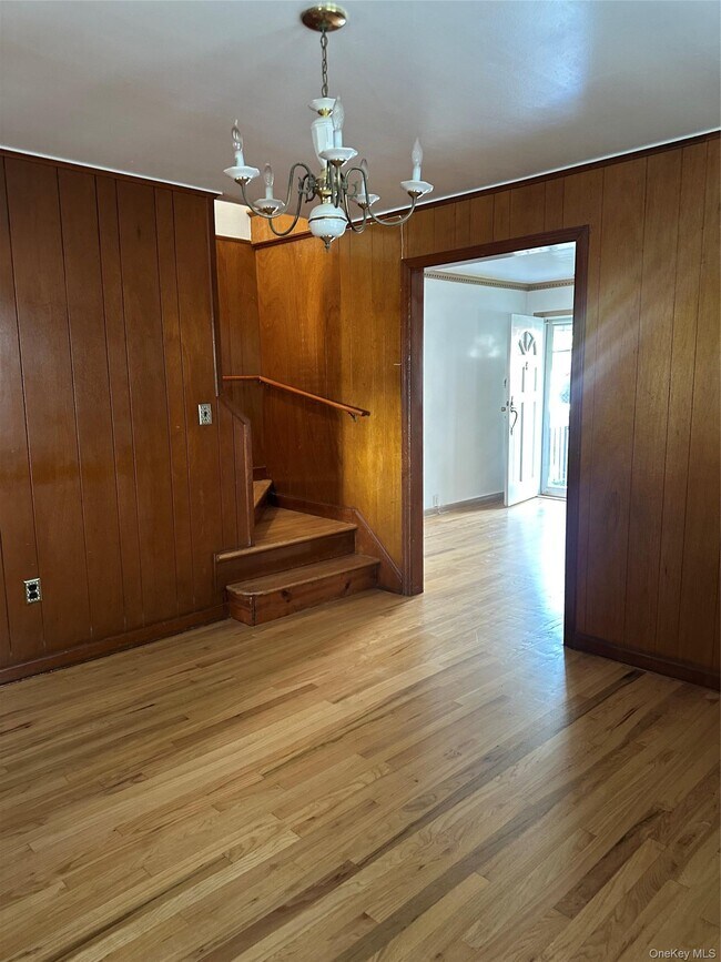 Foto del edificio - 242 Sommerville Pl