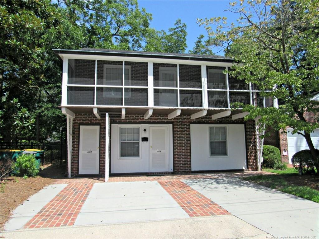 Primary Photo - 1404 N Barker St