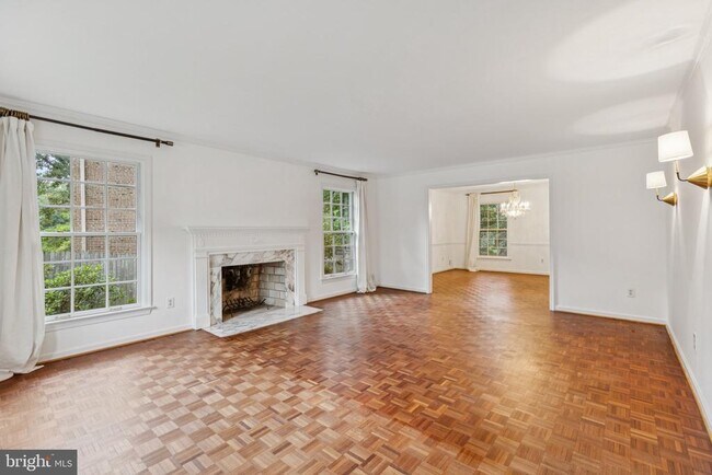 Foto del edificio - 4033 41st St N