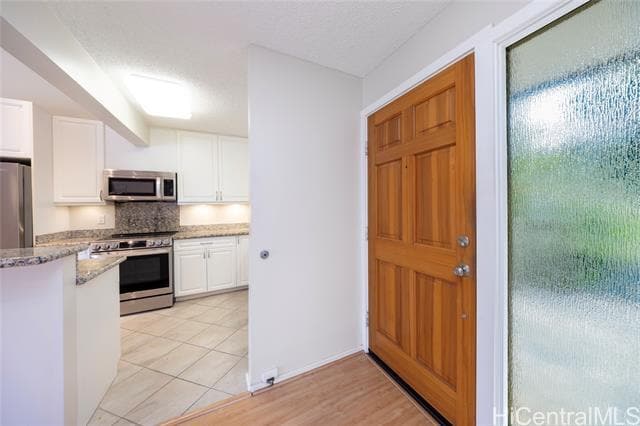 Building Photo - 44-361-361 Nilu St