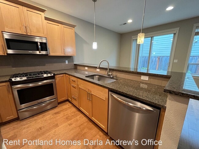Building Photo - 3 br, 2.5 bath House - 16185 NW Ashfield D...