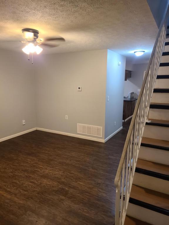 Photo - 1707 Kings Mill Ct House