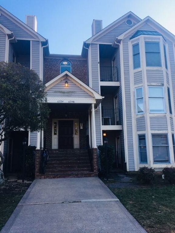 Primary Photo - 6226 Rosecroft Dr