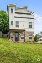 Building Photo - 56 Twin St