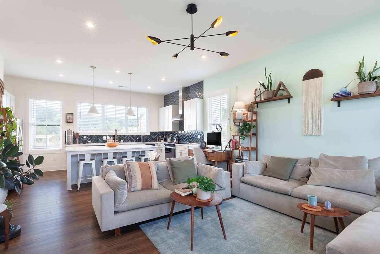 Stylish Townhome Minutes From Grant Park a... - Stylish End-Unit Townhome Minutes From Gra...