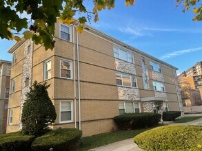 Building Photo - 8610 W Summerdale Ave