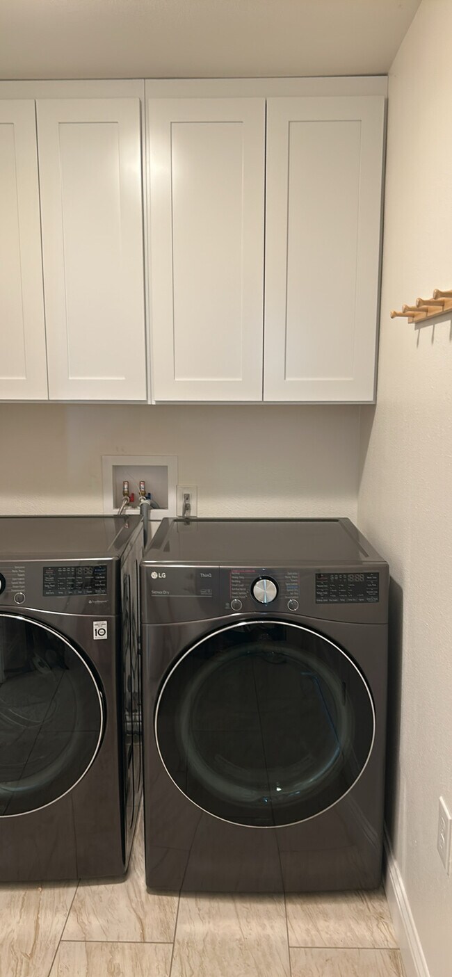 Laundry Room - 469 Pythian Rd