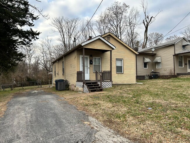 Foto del edificio - 5439 Hodiamont:STL-050