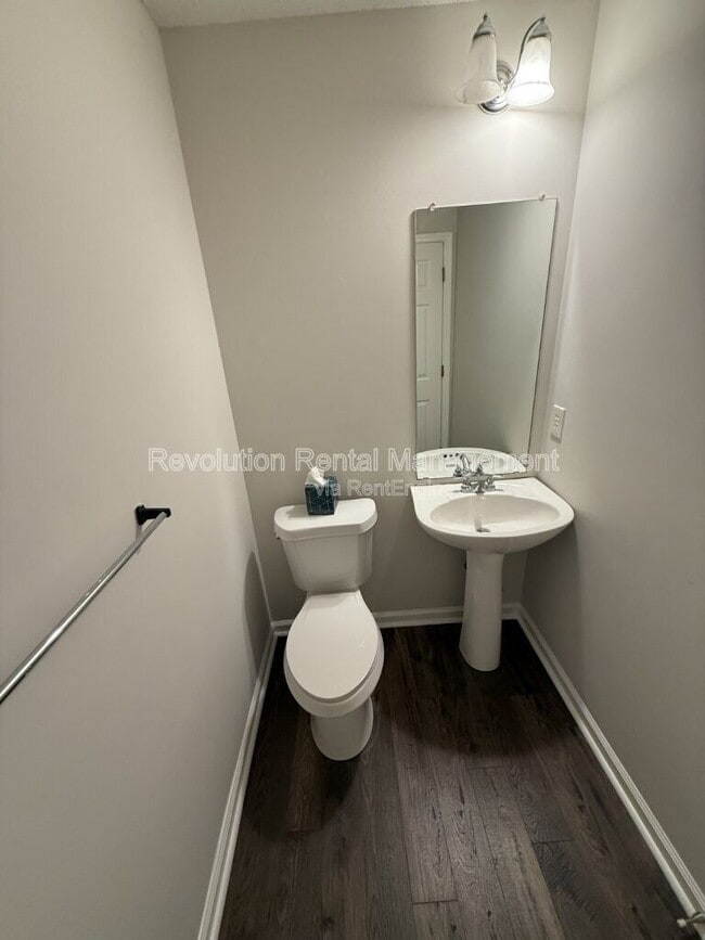 Foto del edificio - 7270 Oakley Ct