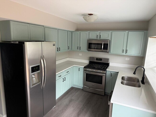 Foto del edificio - 3238 Gresham Ln E