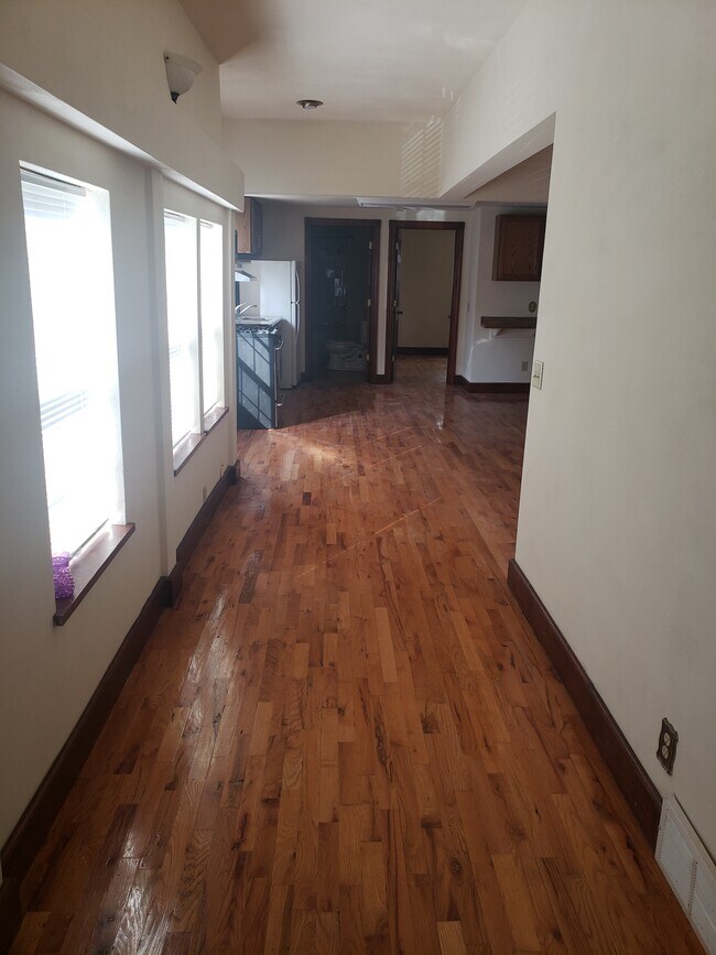 Foto del edificio - 520 E Johnson St