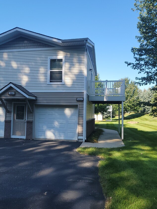 Foto principal - 6026 E Fieldstone Hills Dr