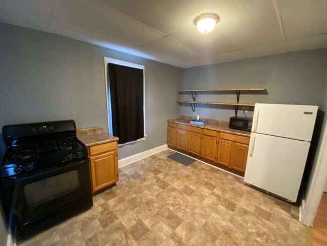 Building Photo - 157 W High St