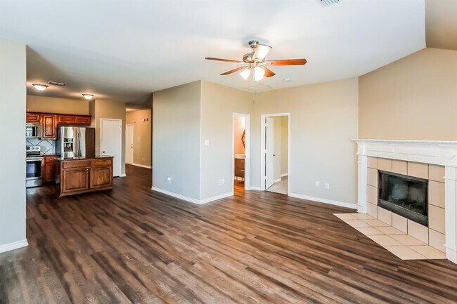 Building Photo - 10507 Village Trail Dr